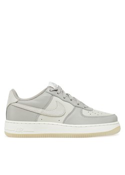Sneakersy Nike Air Force 1 Lw8 5 (GS) HF5349 001 Szary ze sklepu eobuwie.pl w kategorii Buty sportowe damskie - zdjęcie 182099194