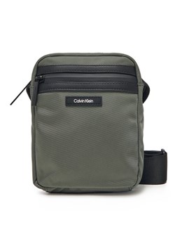Saszetka Calvin Klein K50K512772 Czarny ze sklepu eobuwie.pl w kategorii Saszetki - zdjęcie 182099771