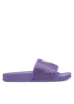 Klapki Guess E4GZ25 BB00F Fioletowy ze sklepu eobuwie.pl w kategorii Klapki damskie - zdjęcie 182100422