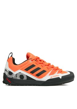 Sneakersy adidas Terrex Swift Solo 2 IE6902 Pomarańczowy ze sklepu eobuwie.pl w kategorii Buty trekkingowe męskie - zdjęcie 182100792