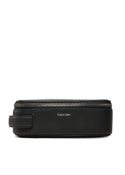 Kosmetyczka Calvin Klein Ck Sleek Washbag W/Hanger K50K512803 Czarny ze sklepu eobuwie.pl w kategorii Kosmetyczki - zdjęcie 182105514