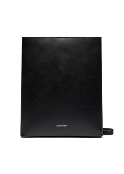 Torebka Calvin Klein K60K612649 Czarny ze sklepu eobuwie.pl w kategorii Listonoszki - zdjęcie 182106330