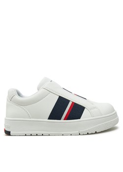 Sneakersy Tommy Hilfiger Low Cut Sneaker T3X9-33858-1355 M Biały - id: 0000305123060 - marki Tommy Hilfiger - 182112573 Sneakersy Tommy Hilfiger Low Cut Sneaker T3X9-33858-1355 M Biały ze sklepu eobuwie.pl w kategorii Buty sportowe dziecięce - zdjęcie 182112573