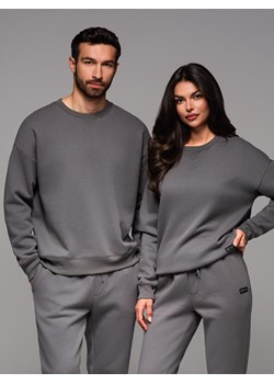 Dresowa klasyczna bluza unisex z okrągłym dekoltem – szara V18 OU-SNBC-0104 ze sklepu ombre w kategorii Bluzy męskie - zdjęcie 182591872