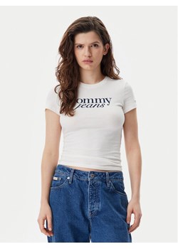 Tommy Jeans T-Shirt Essential DW0DW19447 Écru Slim Fit ze sklepu MODIVO w kategorii Bluzki damskie - zdjęcie 182594820