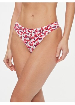 DKNY Stringi DK5026 Kolorowy ze sklepu MODIVO w kategorii Majtki damskie - zdjęcie 182596943