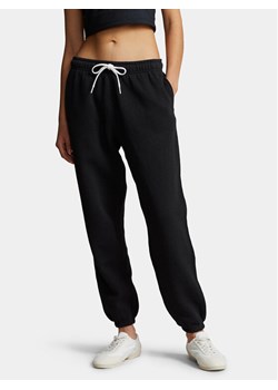 Polo Ralph Lauren Spodnie dresowe Prl Flc Pnt 211943009003 Czarny Regular Fit ze sklepu MODIVO w kategorii Spodnie damskie - zdjęcie 182596974