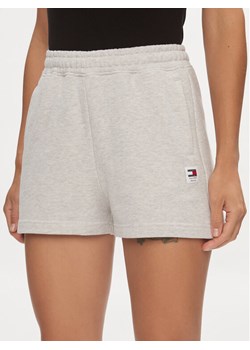 Tommy Jeans Szorty sportowe New Cls DW0DW17772 Szary Relaxed Fit ze sklepu MODIVO w kategorii Szorty - zdjęcie 182597051