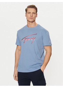 Tommy Jeans T-Shirt Signature DM0DM21109 Niebieski Regular Fit ze sklepu MODIVO w kategorii T-shirty męskie - zdjęcie 182597662