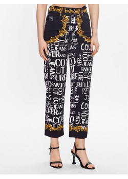 Versace Jeans Couture Spodnie materiałowe 74HAB5TP Czarny Regular Fit ze sklepu MODIVO w kategorii Spodnie damskie - zdjęcie 182598793