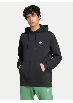 adidas Bluza Trefoil Essentials IW5789 Czarny Regular Fit ze sklepu MODIVO w kategorii Bluzy męskie - zdjęcie 182599052