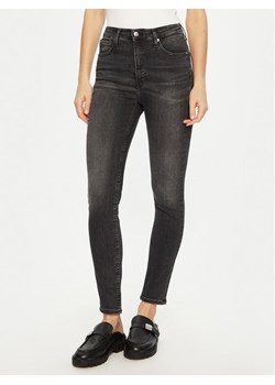 Calvin Klein Jeans Jeansy J20J224493 Czarny Skinny Fit ze sklepu MODIVO w kategorii Jeansy damskie - zdjęcie 182599090