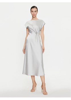 Dixie Sukienka koktajlowa ALAZPBH Szary Regular Fit ze sklepu MODIVO w kategorii Sukienki - zdjęcie 182599281