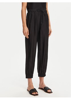 Marella Spodnie materiałowe Abetaia 2513131095 Czarny Relaxed Fit ze sklepu MODIVO w kategorii Spodnie damskie - zdjęcie 182600321