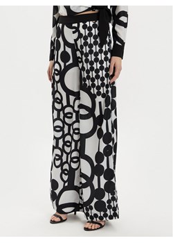 Gaudi Spodnie materiałowe 411FD25010 Czarny Relaxed Fit ze sklepu MODIVO w kategorii Spodnie damskie - zdjęcie 182600564