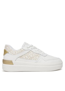 Tommy Hilfiger Sneakersy FW0FW08381 Biały ze sklepu MODIVO w kategorii Buty sportowe damskie - zdjęcie 182600653