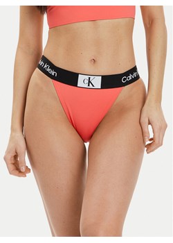 Calvin Klein Swimwear Dół od bikini KW0KW02351 Koralowy ze sklepu MODIVO w kategorii Stroje kąpielowe - zdjęcie 182601482