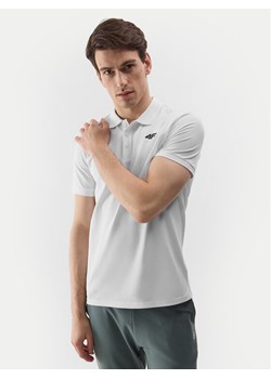4F Polo 4FWSS24TPTSM130 Biały Regular Fit ze sklepu MODIVO w kategorii T-shirty męskie - zdjęcie 182601532