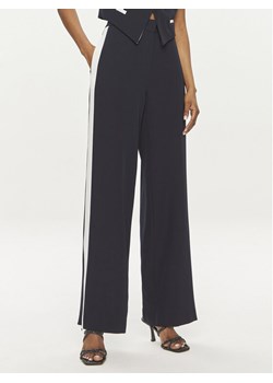 Maryley Spodnie materiałowe 24EB583/04BL Granatowy Relaxed Fit ze sklepu MODIVO w kategorii Spodnie damskie - zdjęcie 182601551