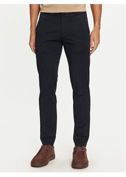 Marc O'Polo Chinosy 428 0189 10230 Granatowy Slim Fit ze sklepu MODIVO w kategorii Spodnie męskie - zdjęcie 182602174
