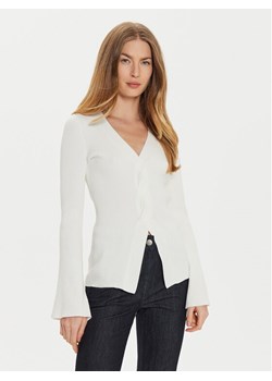 TWINSET Sweter 242TT3023 Écru Slim Fit ze sklepu MODIVO w kategorii Swetry damskie - zdjęcie 182605022