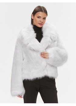 Patrizia Pepe Futro 2O0082/E036-W356 Szary Oversize - id: 0000303044909 - marki Patrizia Pepe - 182606304 Patrizia Pepe Futro 2O0082/E036-W356 Szary Oversize ze sklepu MODIVO w kategorii Futra damskie - zdjęcie 182606304