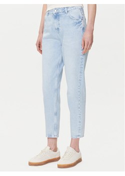 Mustang Jeansy Charlotte 1016196 Błękitny Mom Fit ze sklepu MODIVO w kategorii Jeansy damskie - zdjęcie 182606893