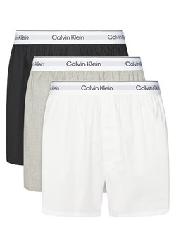 Calvin Klein Underwear Komplet 3 par bokserek LV00NB4267 Kolorowy ze sklepu MODIVO w kategorii Majtki męskie - zdjęcie 182608723