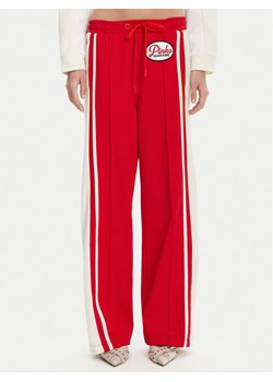 PINKO Spodnie dresowe 105272 Czerwony Relaxed Fit - id: 0000305099037 - marki Pinko - 182609003 PINKO Spodnie dresowe 105272 Czerwony Relaxed Fit ze sklepu MODIVO w kategorii Spodnie damskie - zdjęcie 182609003