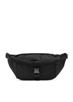 Calvin Klein Jeans Saszetka nerka K50K513002 Czarny ze sklepu MODIVO w kategorii Nerki - zdjęcie 182609064