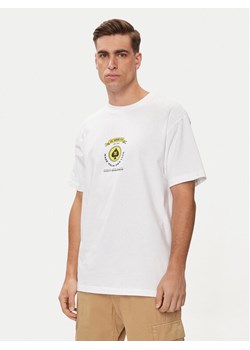 DC T-Shirt Lucky Hand Hss ADYZT05366 Biały Regular Fit ze sklepu MODIVO w kategorii T-shirty męskie - zdjęcie 182609522