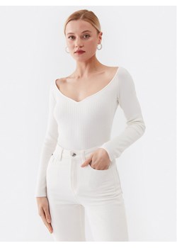 Guess Sweter W3YR25 Z37J2 Biały Slim Fit ze sklepu MODIVO w kategorii Swetry damskie - zdjęcie 182610120