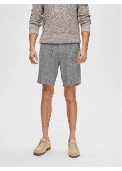 Selected Homme Szorty materiałowe Slhregular-Brody 16087638 Szary Regular Fit ze sklepu MODIVO w kategorii Spodenki męskie - zdjęcie 182610901