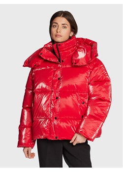 Calvin Klein Jeans Kurtka zimowa J20J219838 Czerwony Oversize ze sklepu MODIVO w kategorii Kurtki damskie - zdjęcie 182610914