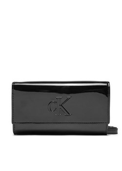 Calvin Klein Jeans Torebka Sculpted Long Fold Im K60K613061 Czarny ze sklepu MODIVO w kategorii Listonoszki - zdjęcie 182611564