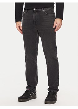 Tommy Hilfiger Jeansy Denton MW0MW37812 Czarny Straight Fit - id: 0000304410154 - marki Tommy Hilfiger - 182611581 Tommy Hilfiger Jeansy Denton MW0MW37812 Czarny Straight Fit ze sklepu MODIVO w kategorii Jeansy męskie - zdjęcie 182611581