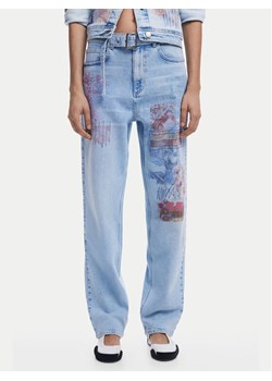 Desigual Jeansy Hawai 25SWDD13 Niebieski Mom Fit ze sklepu MODIVO w kategorii Jeansy damskie - zdjęcie 182611620