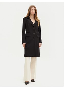 Guess Płaszcz przejściowy W5RL08 WGVF2 Czarny Regular Fit ze sklepu MODIVO w kategorii Płaszcze damskie - zdjęcie 182611753