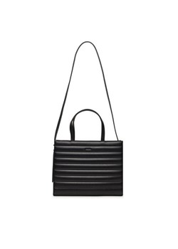 Calvin Klein Torebka Line Quilt Medium Tote K60K612120 Czarny ze sklepu MODIVO w kategorii Torby Shopper bag - zdjęcie 182611810