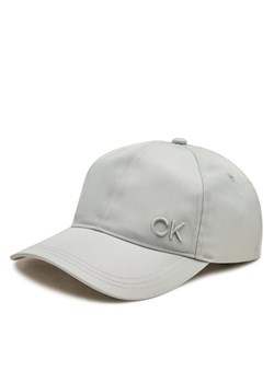 Calvin Klein Czapka z daszkiem Ck Daily K60K611726 Szary ze sklepu MODIVO w kategorii Czapki z daszkiem damskie - zdjęcie 182612301