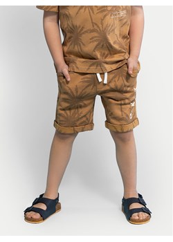 Coccodrillo Szorty sportowe WC4120501NWK Beżowy Regular Fit ze sklepu MODIVO w kategorii Spodenki chłopięce - zdjęcie 182612691