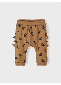 NAME IT Spodnie dresowe 13212748 Brązowy Regular Fit ze sklepu MODIVO w kategorii Spodnie i półśpiochy - zdjęcie 182612710