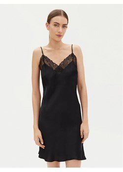 Chantelle Koszula nocna Legend C17WW5 Czarny Regular Fit ze sklepu MODIVO w kategorii Koszule nocne - zdjęcie 182613674