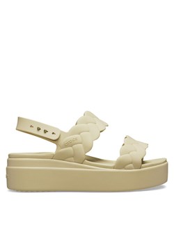Crocs Sandały Brooklyn Woven Upper LW 209977 Beżowy ze sklepu MODIVO w kategorii Sandały damskie - zdjęcie 182614024