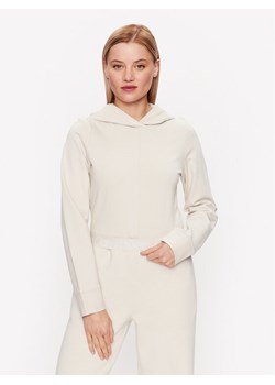 Calvin Klein Jeans Bluza J20J221413 Écru Regular Fit ze sklepu MODIVO w kategorii Bluzy damskie - zdjęcie 182614864