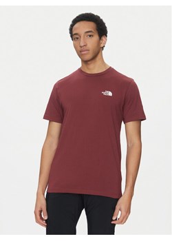 The North Face T-Shirt Simple Dome NF0A87NG Bordowy Regular Fit ze sklepu MODIVO w kategorii T-shirty męskie - zdjęcie 182615000