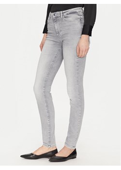 Guess Jeansy W5RA46 D5L81 Szary Skinny Fit ze sklepu MODIVO w kategorii Jeansy damskie - zdjęcie 182615810