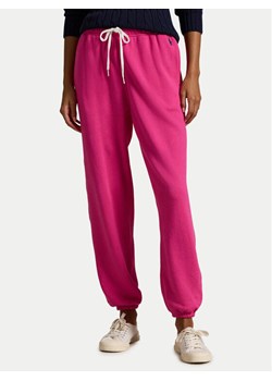 Polo Ralph Lauren Spodnie dresowe 211935585015 Różowy Regular Fit ze sklepu MODIVO w kategorii Spodnie damskie - zdjęcie 182615843