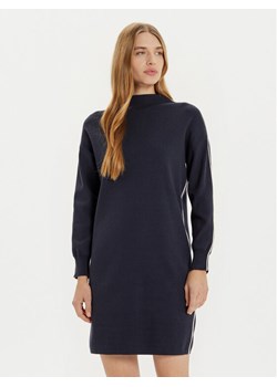 Tatuum Sukienka dzianinowa Cora T2420.198B Granatowy Relaxed Fit ze sklepu MODIVO w kategorii Sukienki - zdjęcie 182615874