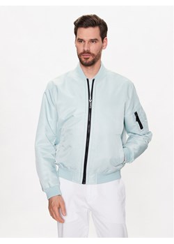 Calvin Klein Kurtka bomber Hero K10K109907 Niebieski Relaxed Fit ze sklepu MODIVO w kategorii Kurtki męskie - zdjęcie 182615920